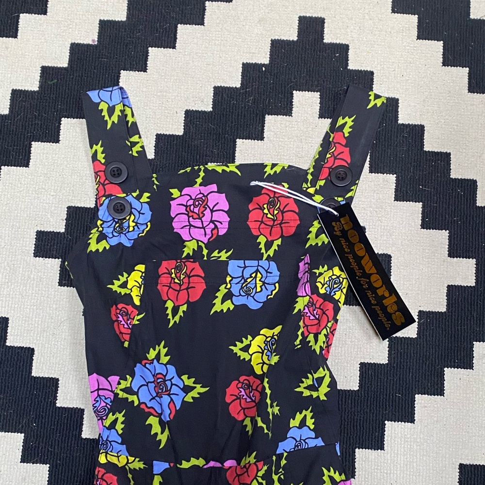 Nooworks overalls in electric rose print. - Picture 4 of 7